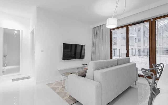 Wilanow Lovely Apartment