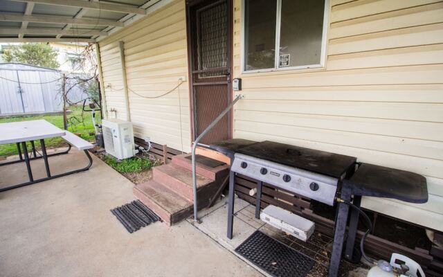 Manilla Cottage - Manilla NSW