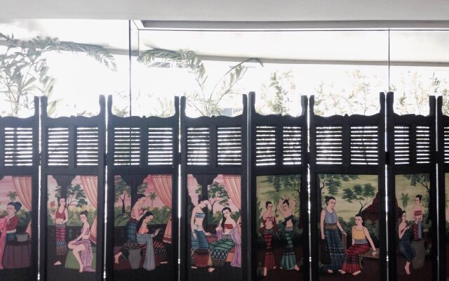 Galleria@subway MRT Huaikhwang