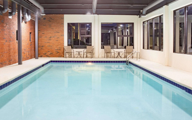 Ramada Limited Suites Alpharetta