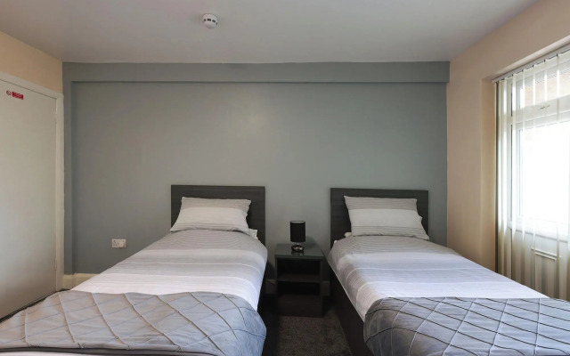 OYO Honeycroft Lodge