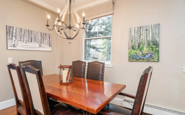 River Club 108 2 Bedroom Condo by Alpine Lodging Telluride