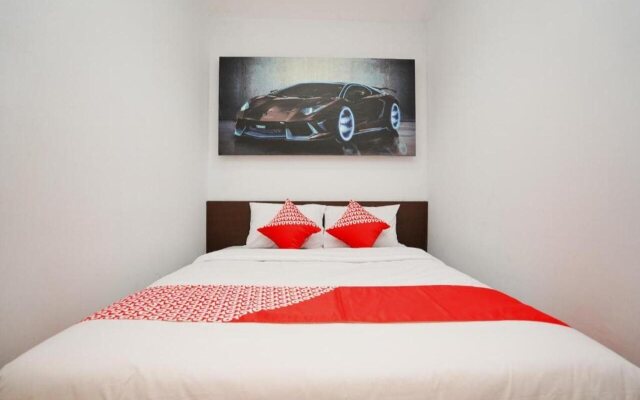 OYO 1541 Padang Pasir C-12 Residence