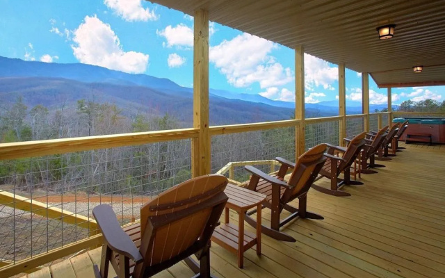 Grand View Apartment 4