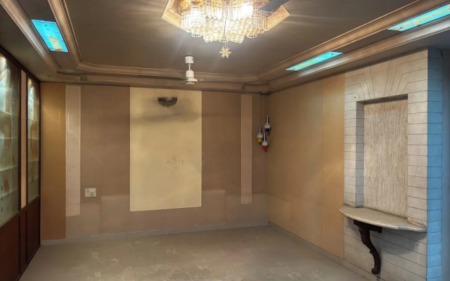 JK Rooms 149 Thakur Galaxy