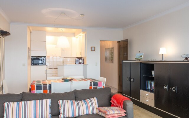 Retreat With Pool Access