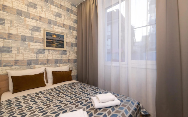 Sea of apartments on Flower Street