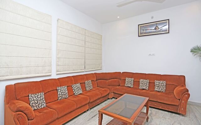OYO Flagship 120 Gupta Inn Cantonment