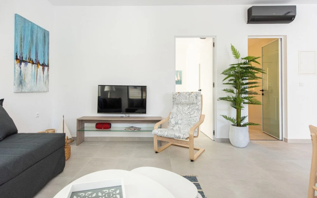 Cozy Corner Luxury Apartments