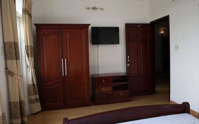 Pearl Service Apartment
