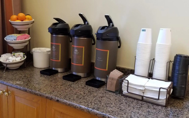 Country Inn & Suites by Radisson, Lexington, VA