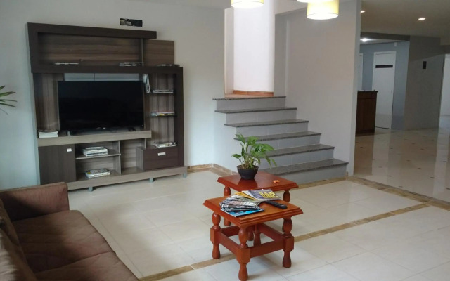 Lotus Hotel & Hostel