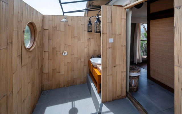 Menjangan Dynasty Resort