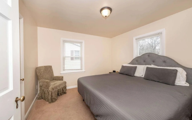 Kenwood Keys Suites for 12!