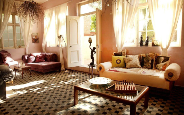 Karoo Art Hotel