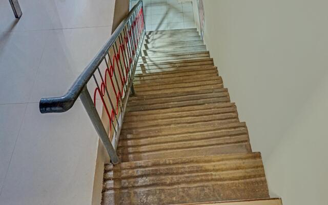 OYO 90062 Ava Guesthouse