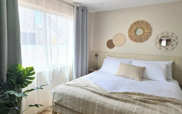 Rooi Santo Residence