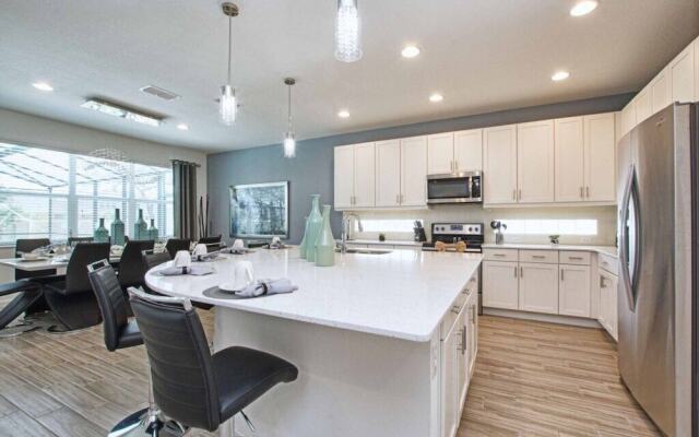 Sonoma - 6 Bedroom Pool Home- 1860SN