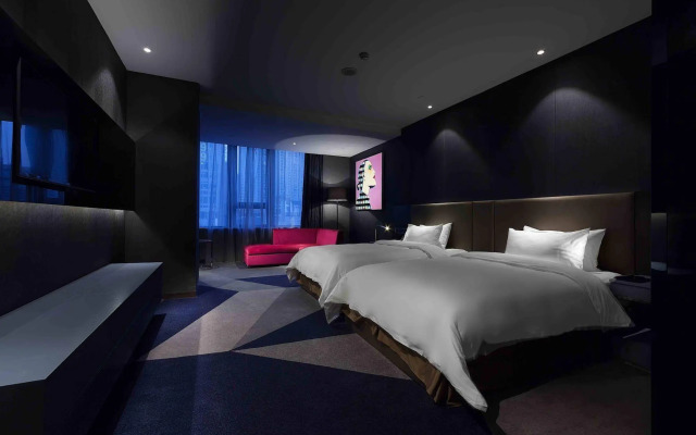 Gallery F Hotel
