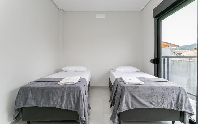 Bela casa duplex c/churrasq no Campeche RFG961