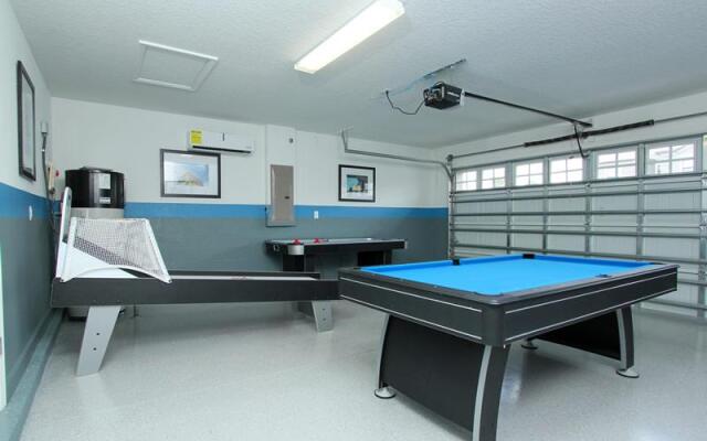 Villa 1428 Rolling Fairway Champions Gate