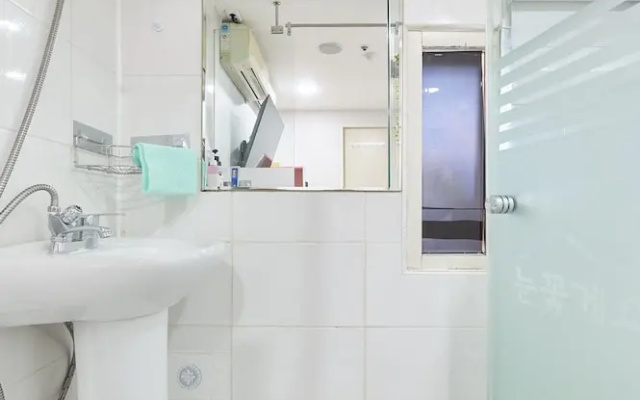 Snowflower Guesthouse