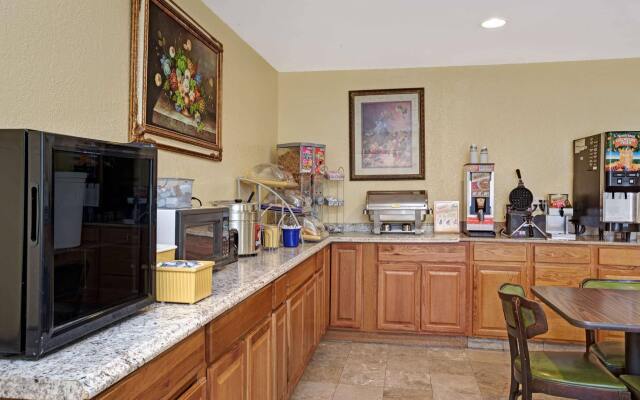 Days Inn Newport News