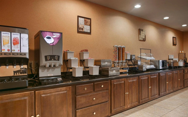 Best Western Bastrop Pines Inn