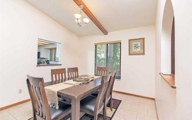 Blue Oasis - Three Bedroom Home