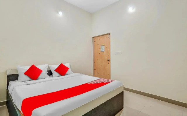 OYO Flagship 703044 Gn Nelli Rooms