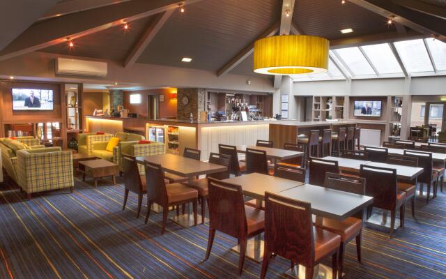 Holiday Inn Express Edinburgh Airport (ex Quality Edinburgh Airport Hotel)