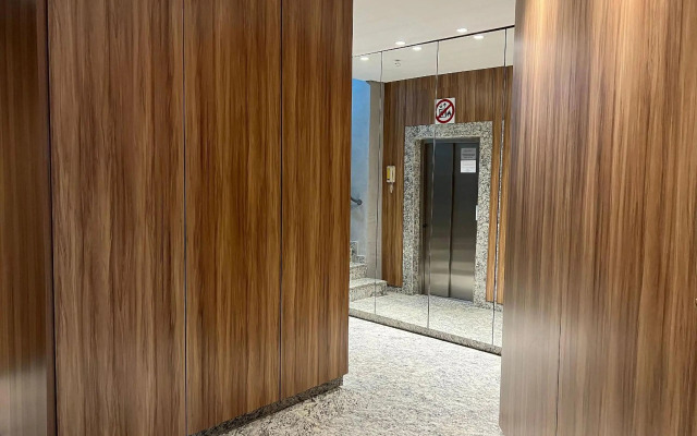 Locking's Savassi 11