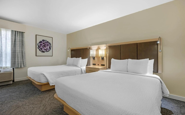 Best Western Plus South Coast Inn