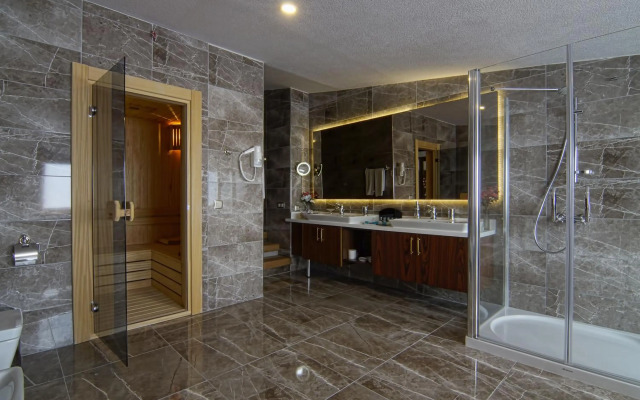 Cam Thermal Resort Spa Convention Center