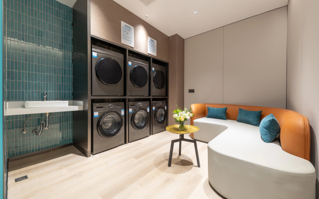 Holiday Inn Express Shanghai Changfeng Park by IHG