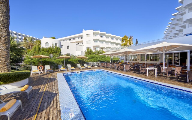 Gavimar Cala Gran Hotel and Apartments