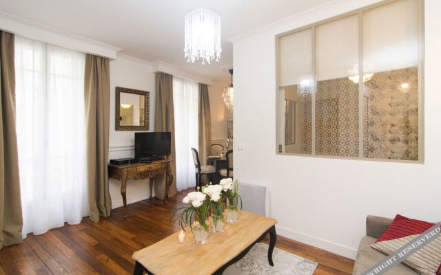 Cute Quartier Latin Apartment