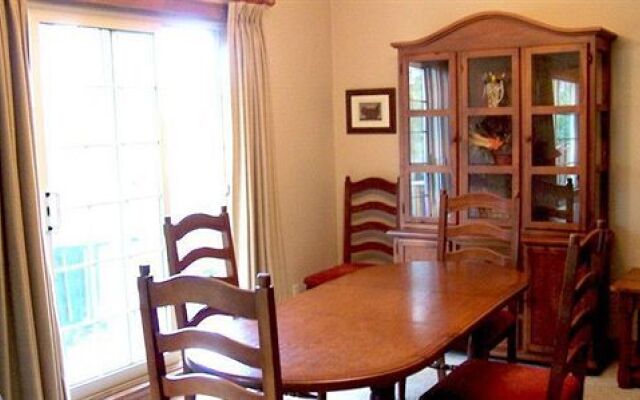 Les Falaises Ski-in Ski-out Condo Rental