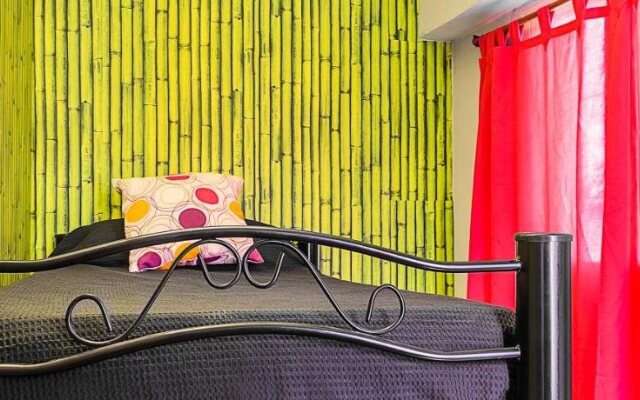 Happy Happy Hostel