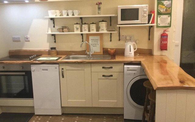 Hazelbrook Self Catering - Maximum 6 Persons