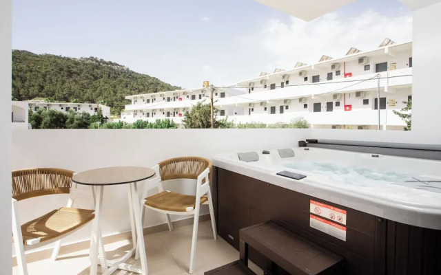 Stay Helios - Aparts & Pool Suites