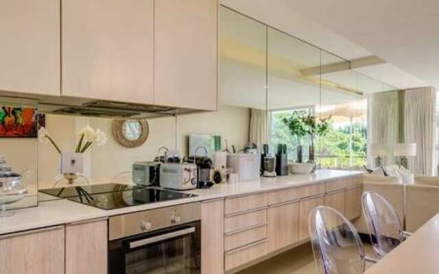 Elegant Apartment at the Waterclub Amani Views