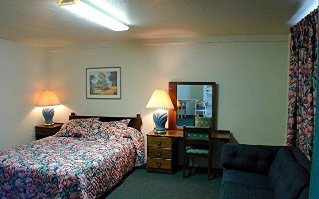 Azure Hills Inn & Suites