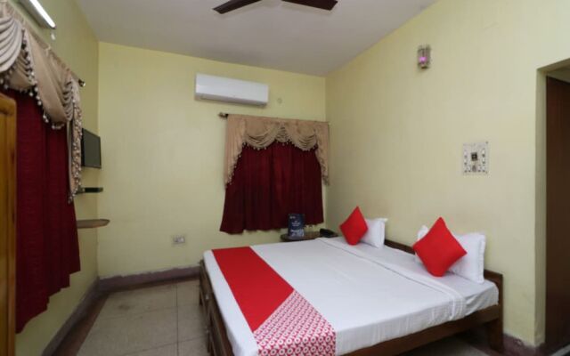 OYO 18668 Ananya Guest House