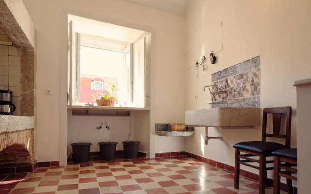 Lisbon Calling Rooms & Studio