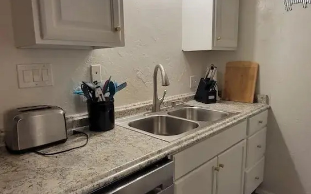 Pine Grove - Cozy Tempe 1br Apartment