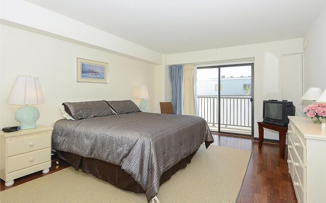 Henlopen Unit 321 by Long & Foster