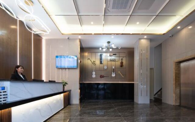 Fashion Hotel