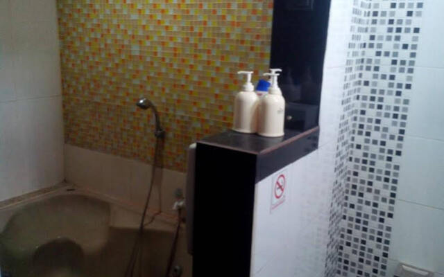 R Zuhause 1 Guest House