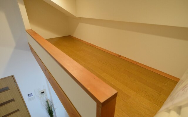 Residence Namba East 3